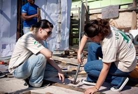 Vrijwilligerswerk in Zuid-Afrika:Vrijwilligers leren meer over bouw- en renovatiewerkzaamheden tijdens deze groepsreis voor jongeren naar Zuid-Afrika. Vrijwilligers leren meer over bouw- en renovatiewerkzaamheden tijdens deze groepsreis voor jongeren naar Zuid-Afrika.