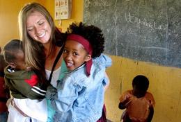 Sociale zorg Jongerenreizen:Tanzania Sociale zorg Jongerenreizen: Tanzania