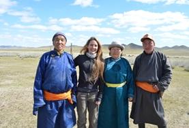 Vrijwilligerswerk in Mongolië:Leer meer over de cultuur van de nomaden in Mongolië tijdens jouw verblijf bij een Mongools gezin. Leer meer over de cultuur van de nomaden in Mongolië tijdens jouw verblijf bij een Mongools gezin.