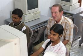 Vrijwilligerswerk in Sri Lanka:Help als vrijwilliger kinderen en jongvolwassenen in Sri Lanka bij het verbeteren van hun computervaardigheden. Help als vrijwilliger kinderen en jongvolwassenen in Sri Lanka bij het verbeteren van hun computervaardigheden.