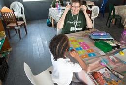 Vrijwilligerswerk in het buitenland voor ervaren leraren: projecten voor professionals:Als ervaren leraar kun jij kinderen in Belize helpen bij reken- en taalvaardigheden. Als ervaren leraar kun jij kinderen in Belize helpen bij reken- en taalvaardigheden.