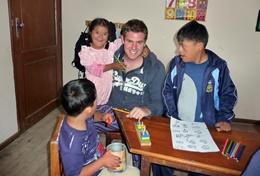 Vrijwilligerswerk in Bolivia:Als leraar speciaal onderwijs kun jij door middel van vrijwilligerswerk jouw ervaring inzetten voor lokale kinderen en volwassenen in Bolivia. Als leraar speciaal onderwijs kun jij door middel van vrijwilligerswerk jouw ervaring inzetten voor lokale kinderen en volwassenen in Bolivia.