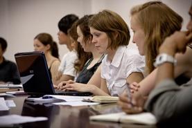 Recht & Mensenrechten projecten in het buitenland:Zet je als vrijwilliger in voor het beschermen van de mensenrechten van vrouwen in Bolivia. Zet je als vrijwilliger in voor het beschermen van de mensenrechten van vrouwen in Bolivia.