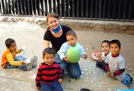 Sociaal vrijwilligerswerk met kinderen in het buitenland:Assisteer als vrijwilliger in de zorg en dagopvang van kinderen in Belize en organiseer educatieve activiteiten. Assisteer als vrijwilliger in de zorg en dagopvang van kinderen in Belize en organiseer educatieve activiteiten.