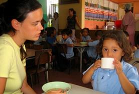 Sociaal vrijwilligerswerk met kinderen in het buitenland:Assisteer als vrijwilliger bij de zorg en dagopvang van kinderen in Costa Rica en organiseer educatieve activiteiten. Assisteer als vrijwilliger bij de zorg en dagopvang van kinderen in Costa Rica en organiseer educatieve activiteiten.