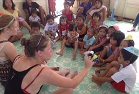 Sociaal vrijwilligerswerk met kinderen in het buitenland:Tijdens vrijwilligerswerk op een sociaal project werk je met kinderen in dagopvangcentra in Cebu. Tijdens vrijwilligerswerk op een sociaal project werk je met kinderen in dagopvangcentra in Cebu.