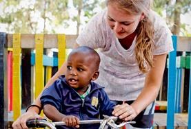 Vrijwilligerswerk in Kenia:Werk met kinderen in een dagopvangcentrum in Kenia en help als vrijwilliger bij het organiseren van educatieve activiteiten. Werk met kinderen in een dagopvangcentrum in Kenia en help als vrijwilliger bij het organiseren van educatieve activiteiten.