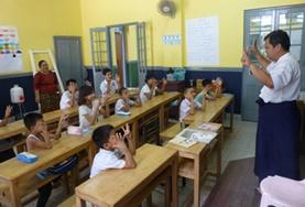 Sociaal vrijwilligerswerk met kinderen in het buitenland:Organiseer educatieve activiteiten tijdens sociaal vrijwilligerswerk met kinderen in Myanmar. Organiseer educatieve activiteiten tijdens sociaal vrijwilligerswerk met kinderen in Myanmar.